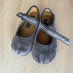 Girl shoes